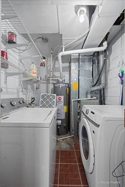 Tiny photo for 215 Lakeshore Lane, Bloomingdale, IL 60108 (MLS # 12526550)