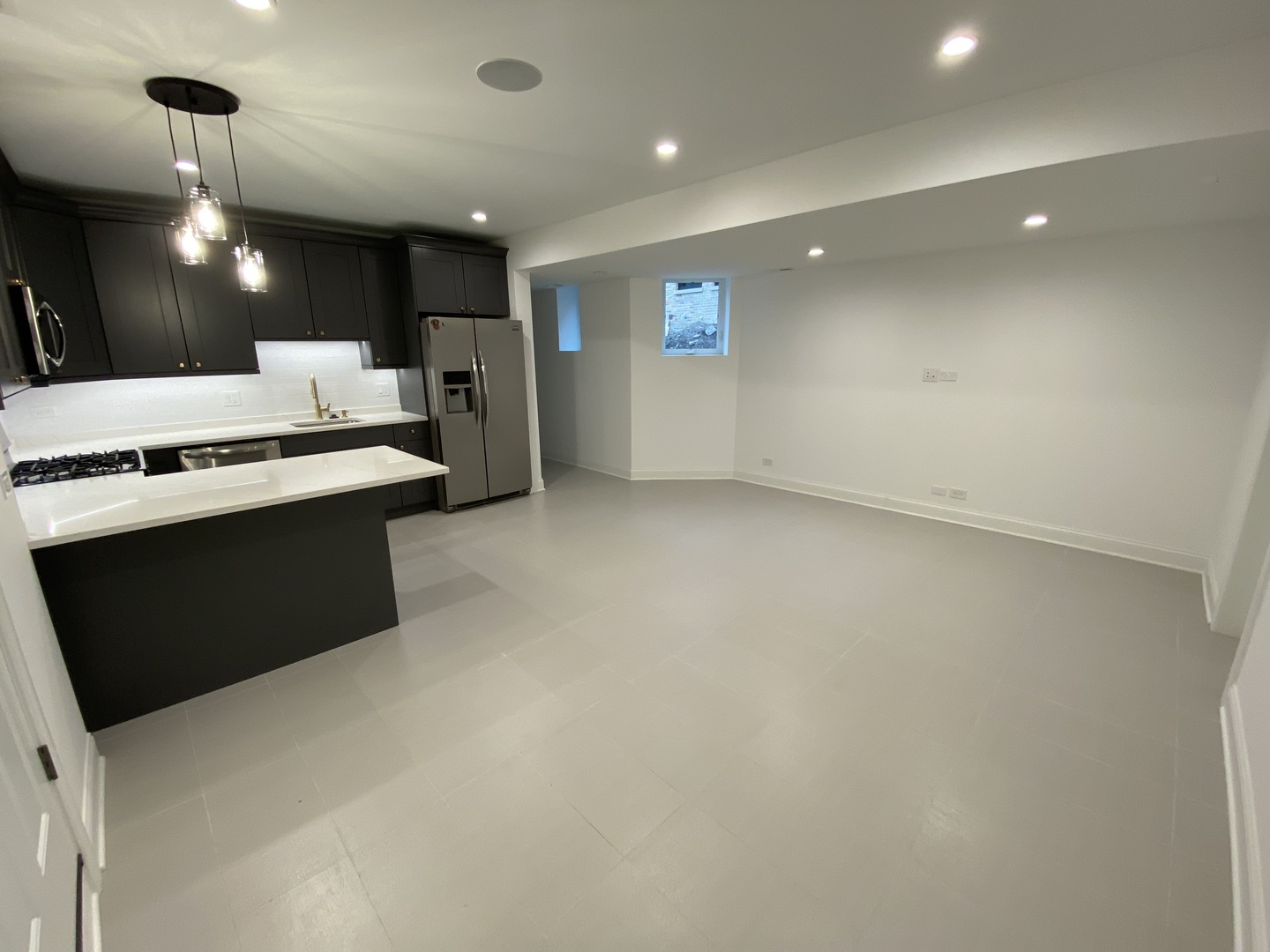 1114 N Hoyne Avenue G