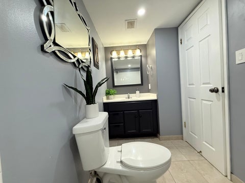 Tiny photo for 1331 S Finley Road #213, Lombard, IL 60148 (MLS # 12761391)