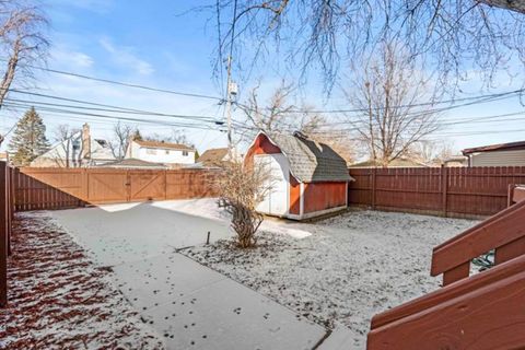 Tiny photo for 32 166th Place, Calumet City, IL 60409 (MLS # 12504099)