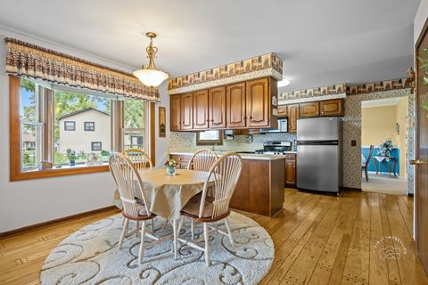 Tiny photo for 877 Malibu Court, Carol Stream, IL 60188 (MLS # 12465154)