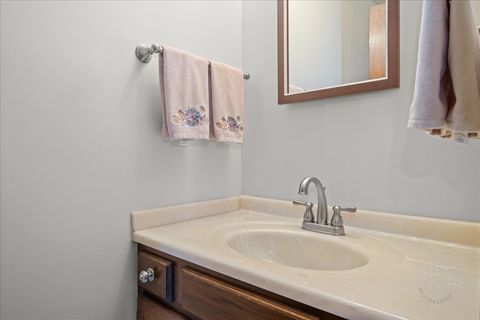 Tiny photo for 877 Malibu Court, Carol Stream, IL 60188 (MLS # 12465154)