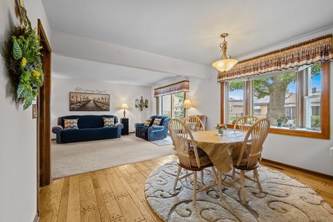 Tiny photo for 877 Malibu Court, Carol Stream, IL 60188 (MLS # 12465154)