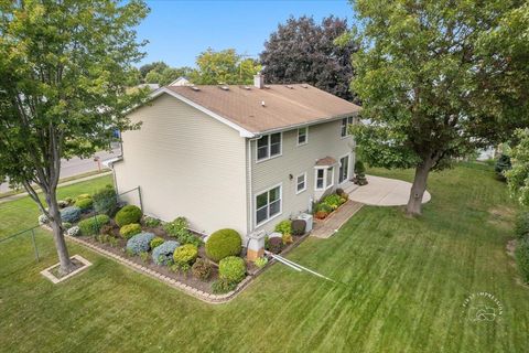 Tiny photo for 877 Malibu Court, Carol Stream, IL 60188 (MLS # 12465154)
