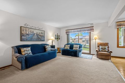 Tiny photo for 877 Malibu Court, Carol Stream, IL 60188 (MLS # 12465154)