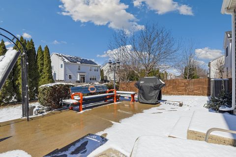 Tiny photo for 749 Lenox Avenue, Bolingbrook, IL 60490 (MLS # 12590594)