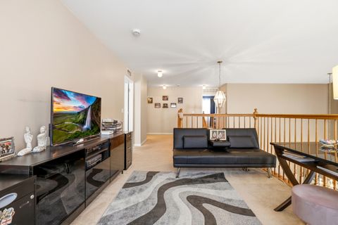 Tiny photo for 749 Lenox Avenue, Bolingbrook, IL 60490 (MLS # 12590594)