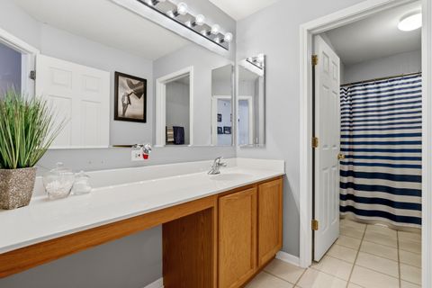 Tiny photo for 749 Lenox Avenue, Bolingbrook, IL 60490 (MLS # 12590594)