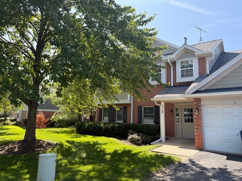 Photo of 112 S Pembroke Drive #2, Schaumburg, IL 60193 (MLS # 12740262)