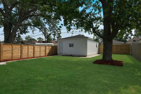 Tiny photo for 8841 S Elizabeth Street, Chicago, IL 60620 (MLS # 12503780)