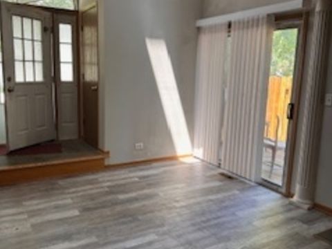 Tiny photo for 287 Kensington Court, Gurnee, IL 60031 (MLS # 12348255)