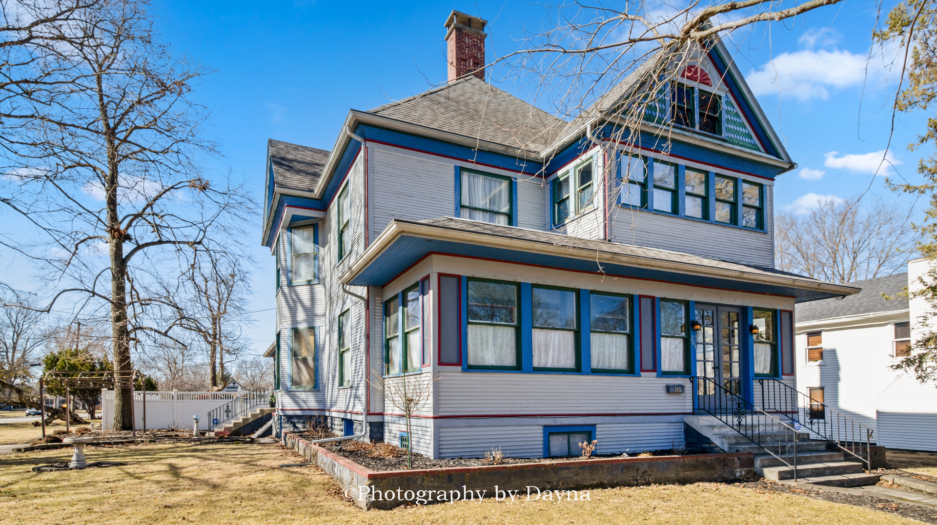 203 N Maple Street