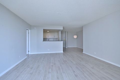 Tiny photo for 2015 S Finley Road #903, Lombard, IL 60148 (MLS # 12473428)