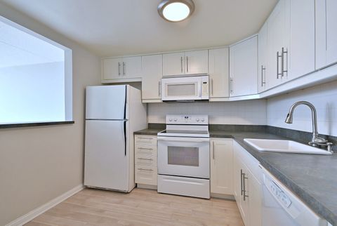 Tiny photo for 2015 S Finley Road #903, Lombard, IL 60148 (MLS # 12473428)