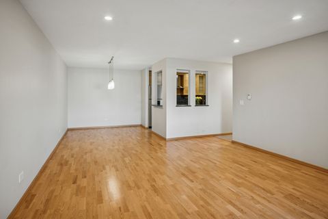 Tiny photo for 725 W Dempster Street #101, Des Plaines, IL 60016 (MLS # 12497907)
