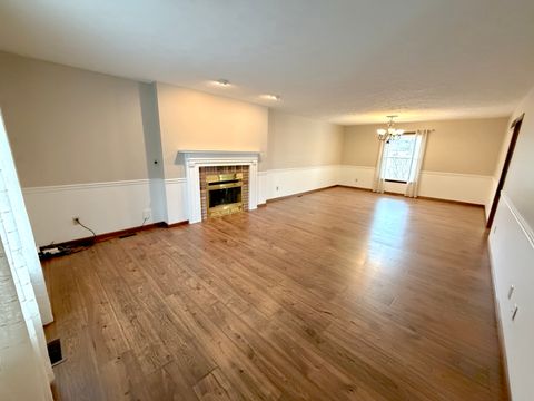 Tiny photo for 1867 Gragg Street, Centralia, IL 62801 (MLS # 12574774)