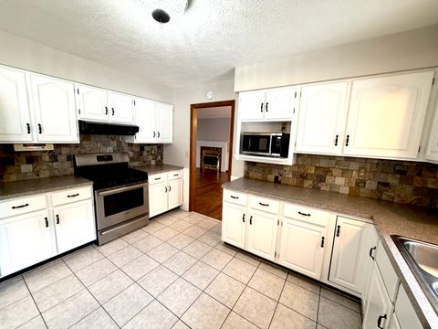 Tiny photo for 1867 Gragg Street, Centralia, IL 62801 (MLS # 12574774)