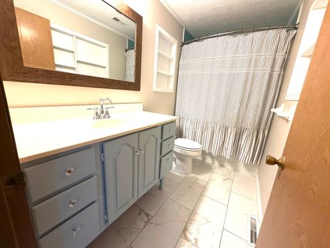 Tiny photo for 1867 Gragg Street, Centralia, IL 62801 (MLS # 12574774)