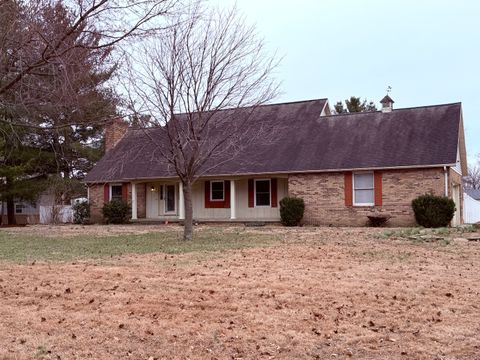 Photo of 1867 Gragg Street, Centralia, IL 62801 (MLS # 12574774)