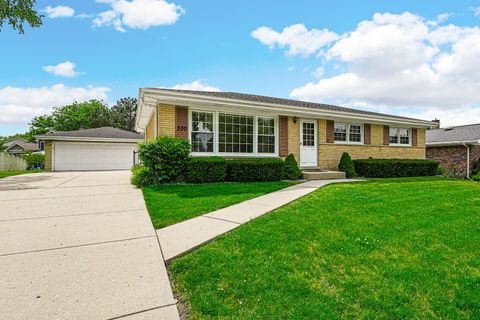 Tiny photo for 330 Gareth Lane, Schaumburg, IL 60193 (MLS # 12653716)