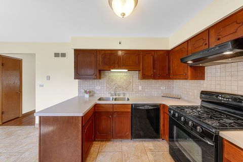Tiny photo for 330 Gareth Lane, Schaumburg, IL 60193 (MLS # 12653716)