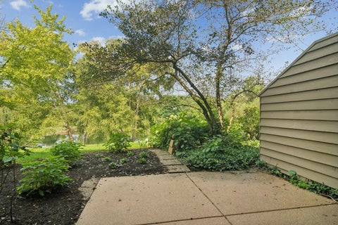 Tiny photo for 820 Golf Lane, Lake Barrington, IL 60010 (MLS # 12757521)