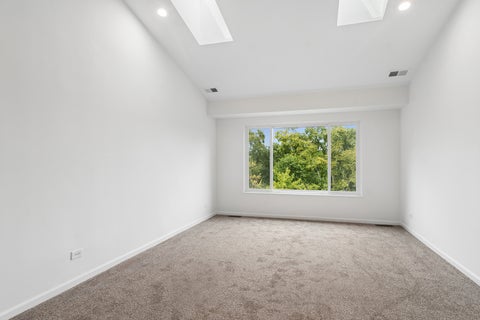 Tiny photo for 820 Golf Lane, Lake Barrington, IL 60010 (MLS # 12757521)