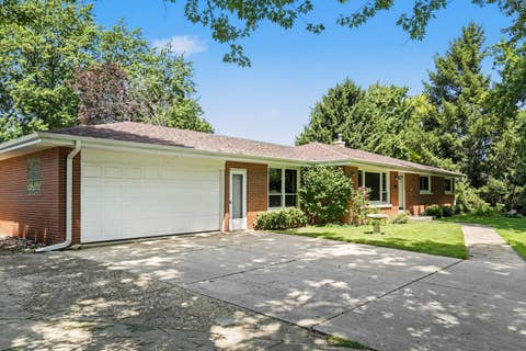 Tiny photo for 41 E Larkspur Lane, Bristol, IL 60512 (MLS # 12682884)