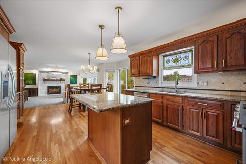 Tiny photo for 1713 Edgewood Drive, Algonquin, IL 60102 (MLS # 12611984)