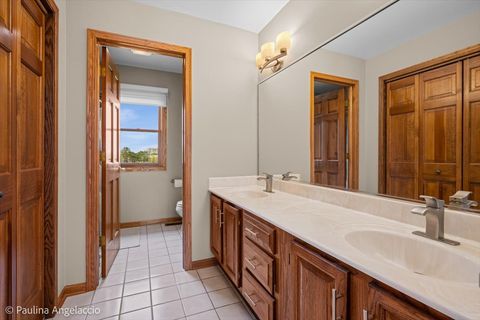 Tiny photo for 1713 Edgewood Drive, Algonquin, IL 60102 (MLS # 12611984)