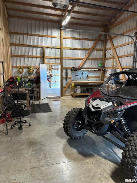 Tiny photo for 814 HYDE PARK Road, Royalton, IL 62983 (MLS # EB460196)