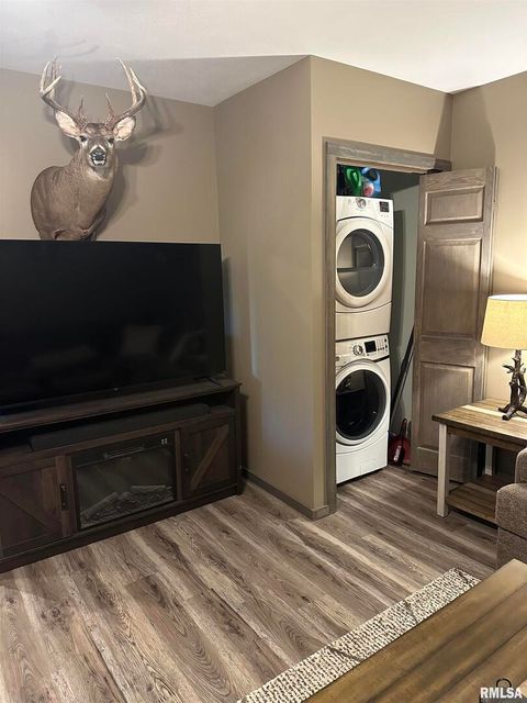 Tiny photo for 814 HYDE PARK Road, Royalton, IL 62983 (MLS # EB460196)