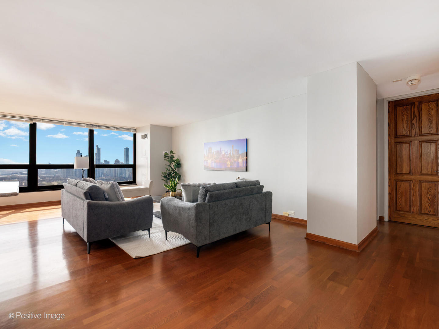 360 E RANDOLPH Street 3902