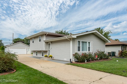 Photo of 4030 N Adams Street, Westmont, IL 60559 (MLS # 12784335)