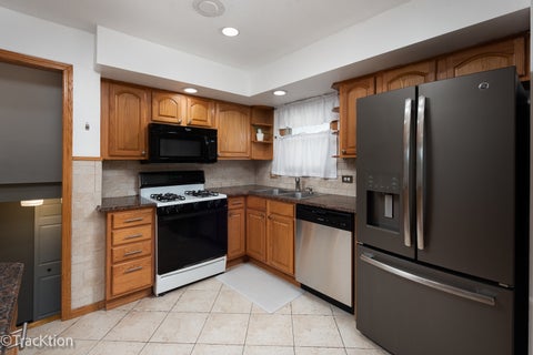 Tiny photo for 4030 N Adams Street, Westmont, IL 60559 (MLS # 12784335)