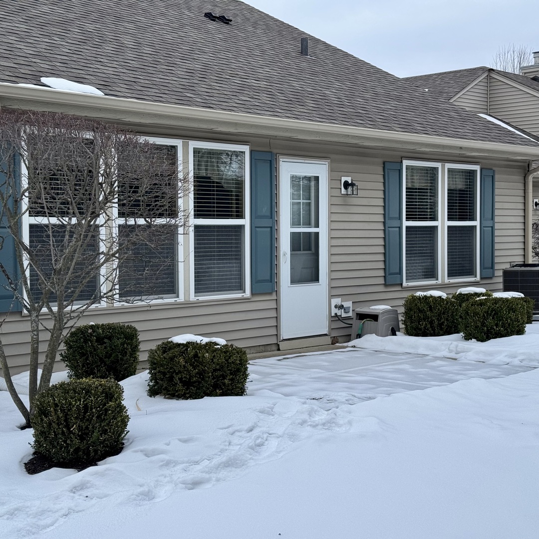 97 W Essington Drive