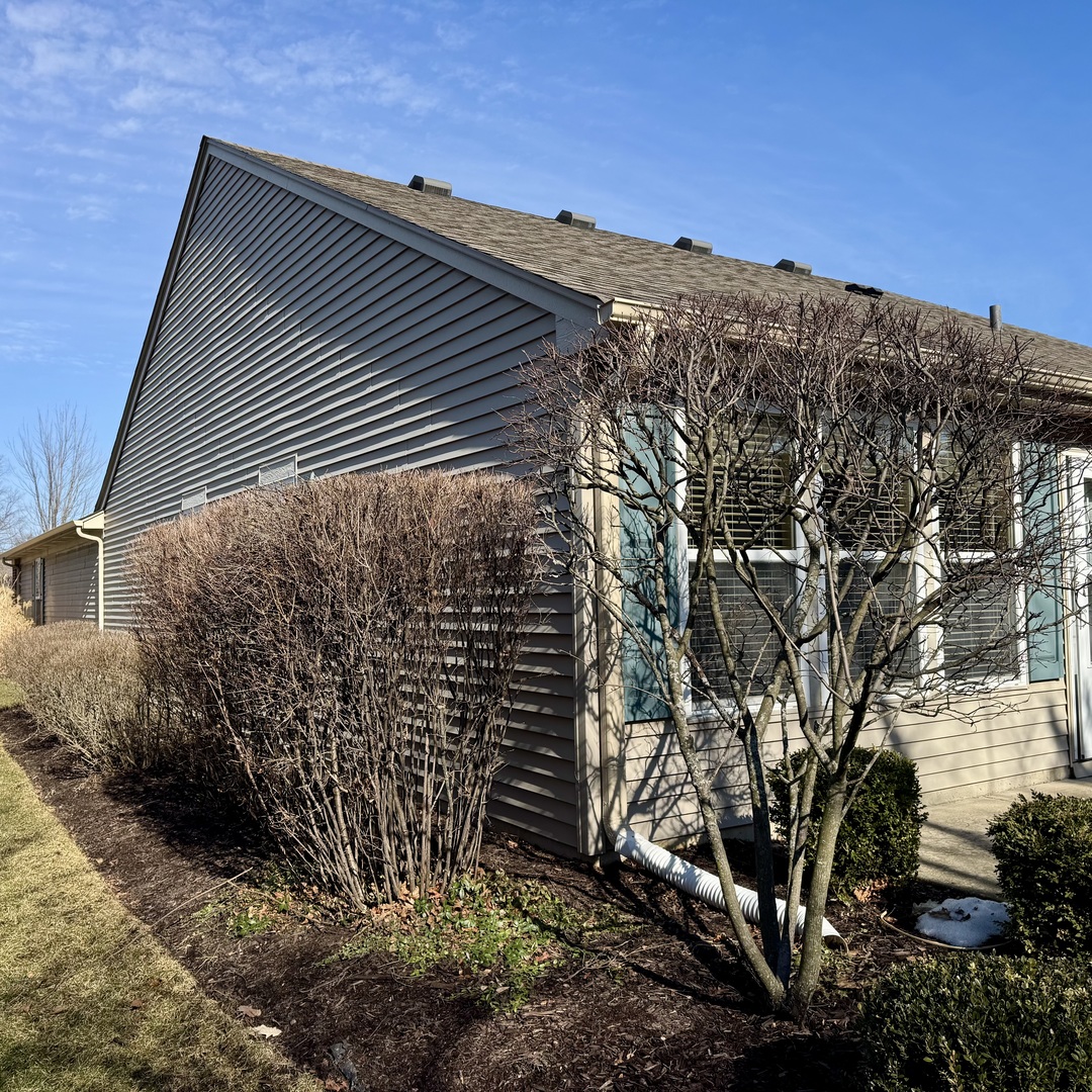 97 W Essington Drive