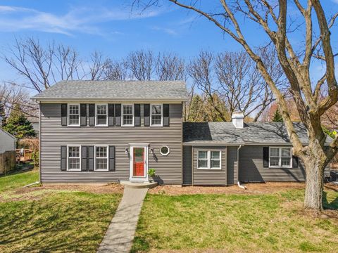 114 Wakefield Lane Geneva IL 60134