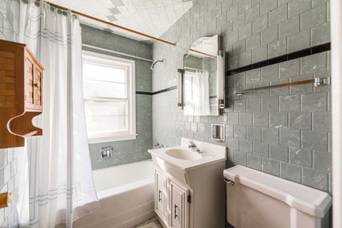 Tiny photo for 575 S Finley Road, Lombard, IL 60148 (MLS # 12498401)