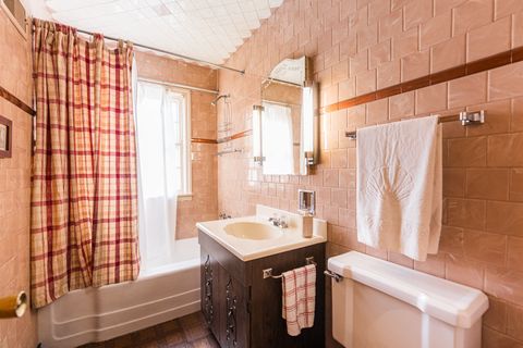 Tiny photo for 575 S Finley Road, Lombard, IL 60148 (MLS # 12498401)