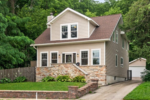 Photo of 108 N Main Street, Algonquin, IL 60102 (MLS # 12714730)