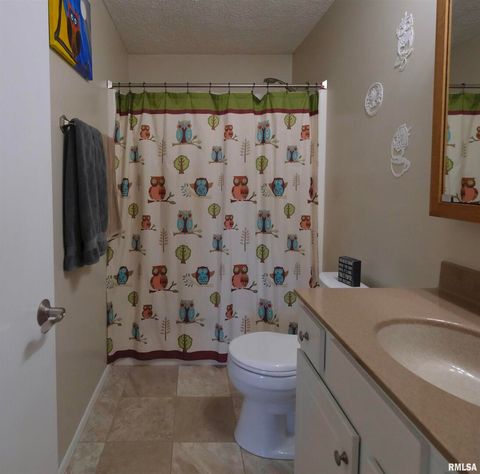 Tiny photo for 612 N 5TH Place, Eldridge, IA 52748 (MLS # QC4269795)