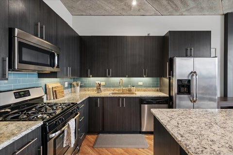 Tiny photo for 3201 W Leland Avenue #402, Chicago, IL 60625 (MLS # 12641978)