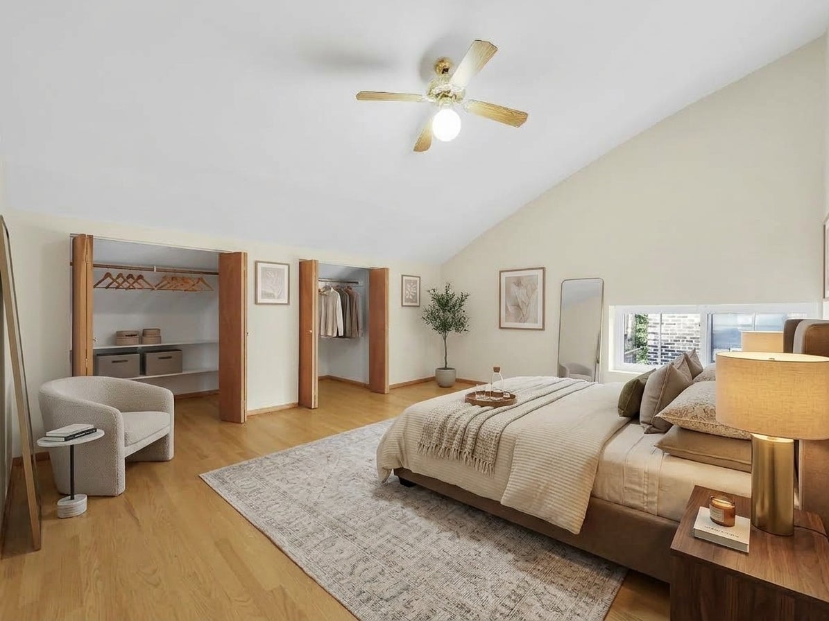 4942 N Sheridan Road 7