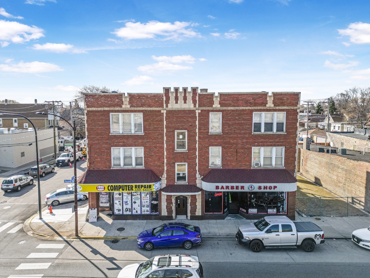 5701 W Roosevelt Road