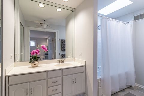 Tiny photo for 1265 Devonshire Road, Buffalo Grove, IL 60089 (MLS # 12585531)