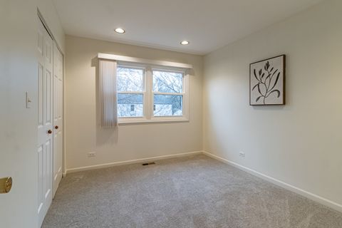 Tiny photo for 1265 Devonshire Road, Buffalo Grove, IL 60089 (MLS # 12585531)