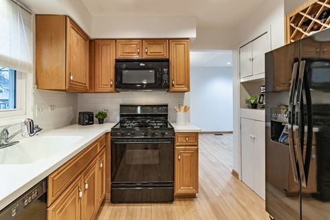 Tiny photo for 1265 Devonshire Road, Buffalo Grove, IL 60089 (MLS # 12585531)