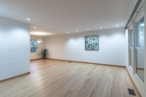 Tiny photo for 1265 Devonshire Road, Buffalo Grove, IL 60089 (MLS # 12585531)