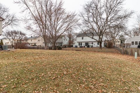 Tiny photo for 1265 Devonshire Road, Buffalo Grove, IL 60089 (MLS # 12585531)